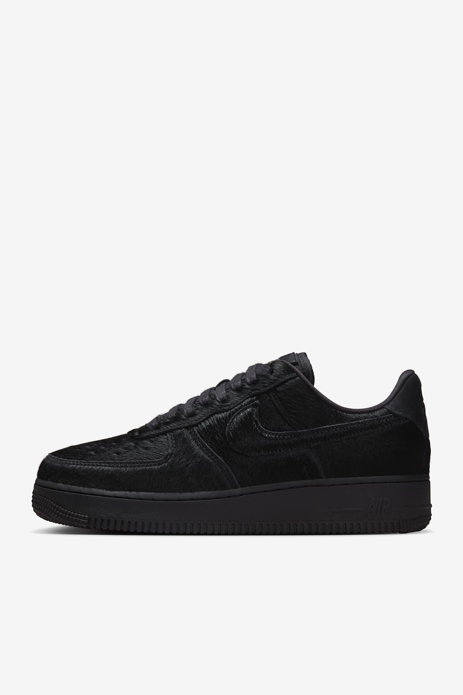 NIKE公式】ウィメンズ エア フォース 1 '07 'Black and Off Noir